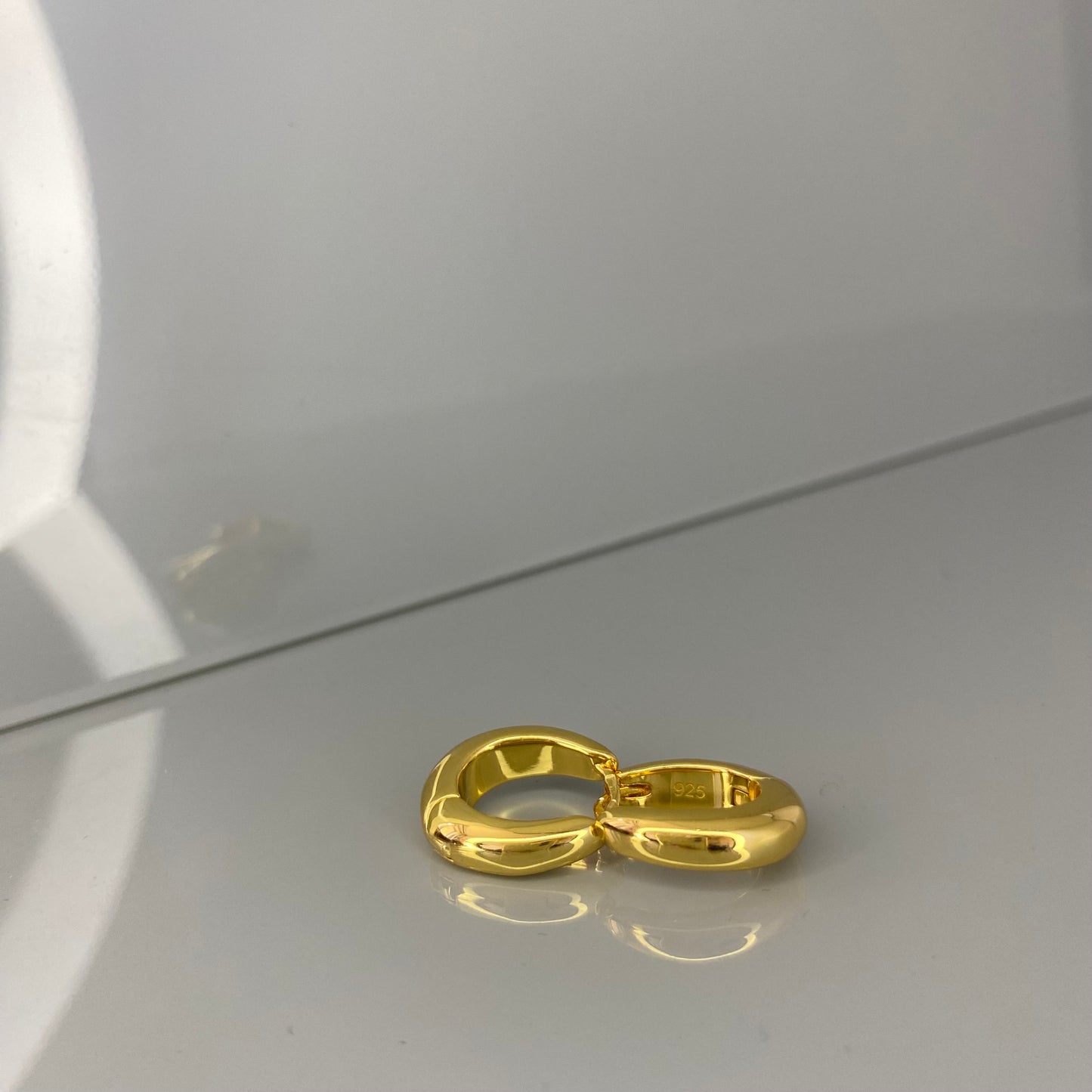 Sidabrinės auksuotos ovalios rinkutės
