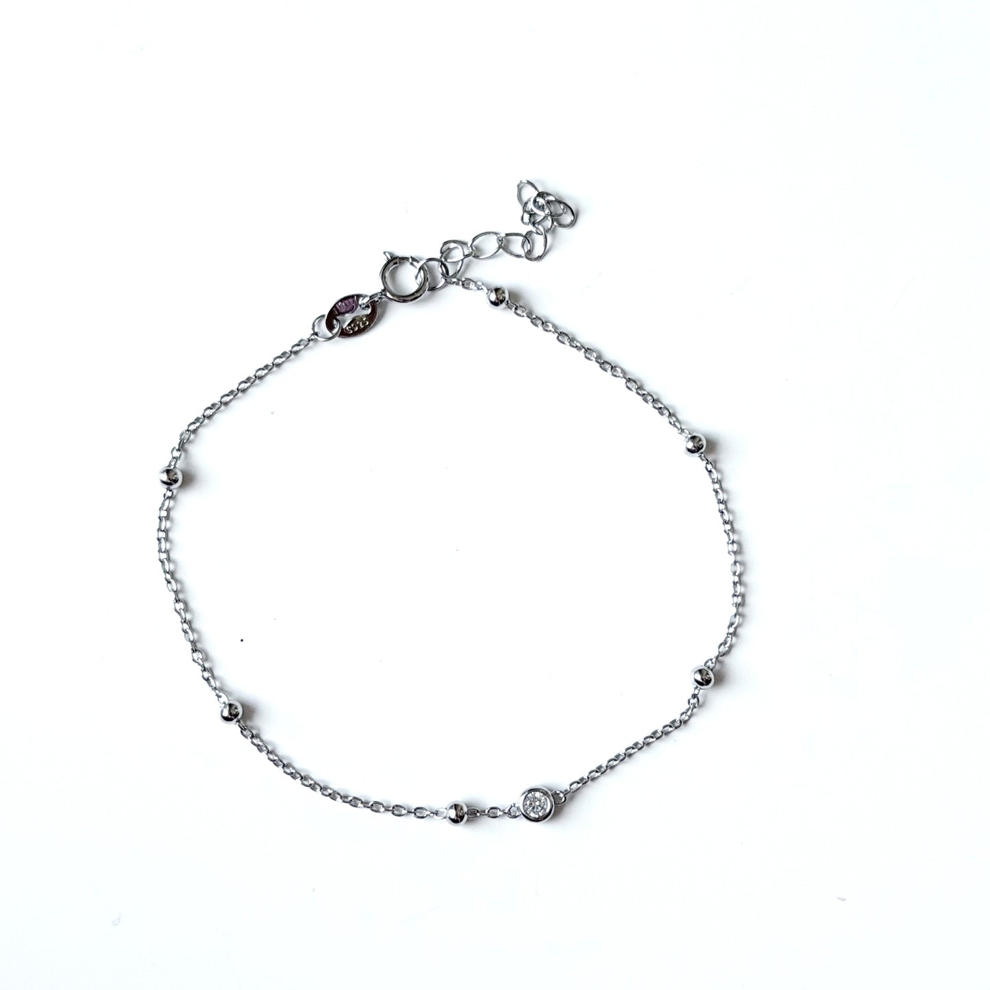 Sidabrinė rodžiuota apyrankė su cirkoniu ir burbuliukais