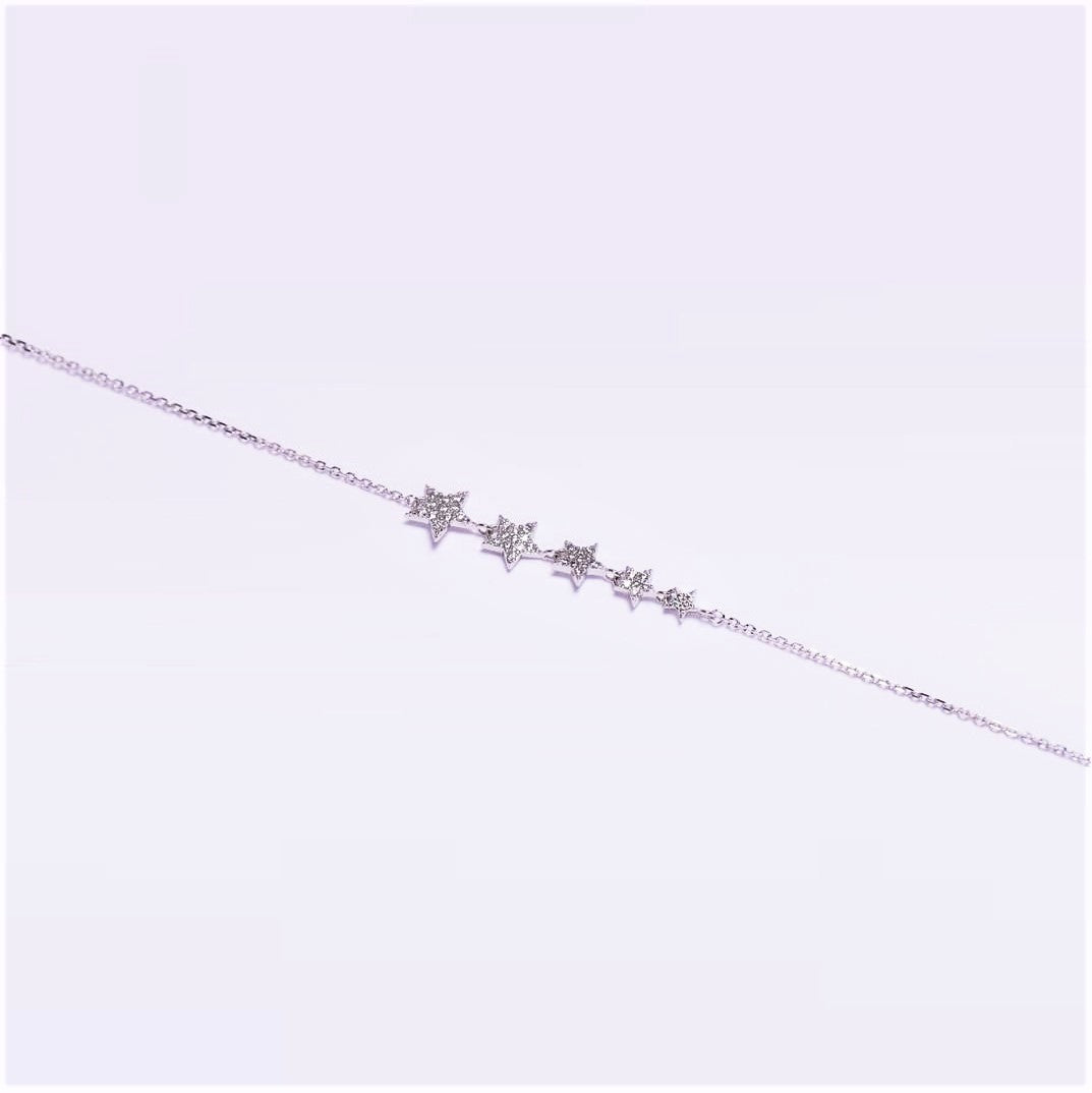 Sidabrinė rodžiuota apyrankė su žvaigždutėmis