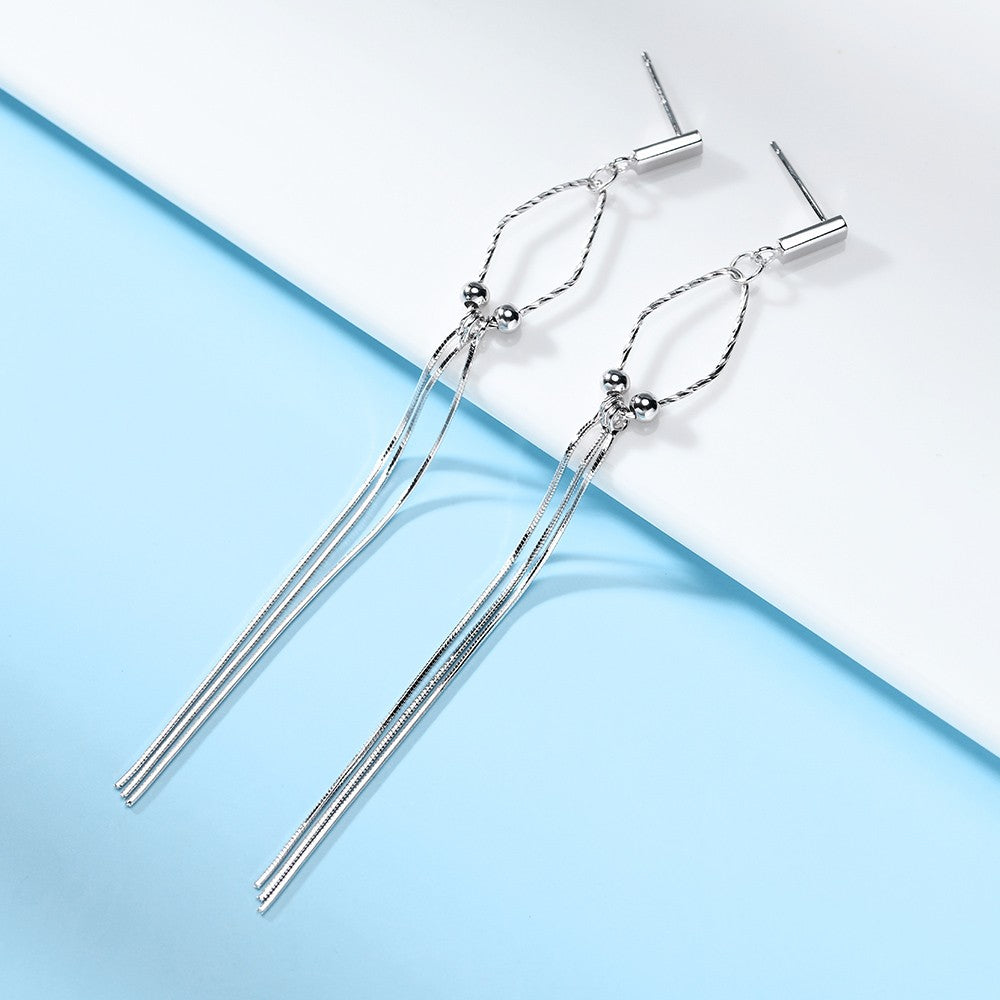 Sidabriniai kabantys auskarai