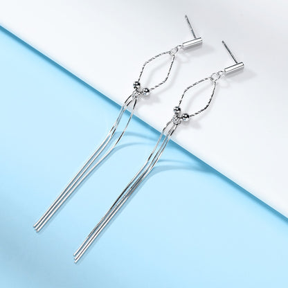 Sidabriniai kabantys auskarai