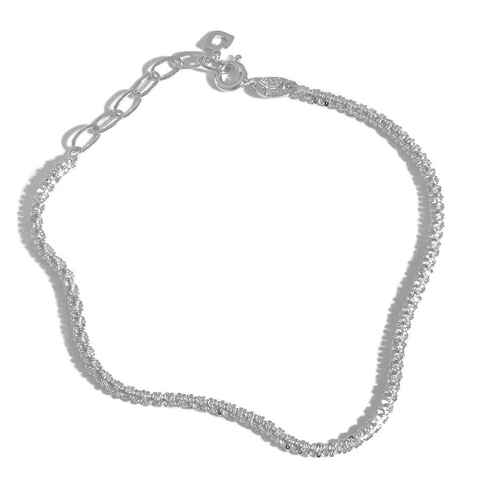 Sidabrinė rodžiuota apyrankė