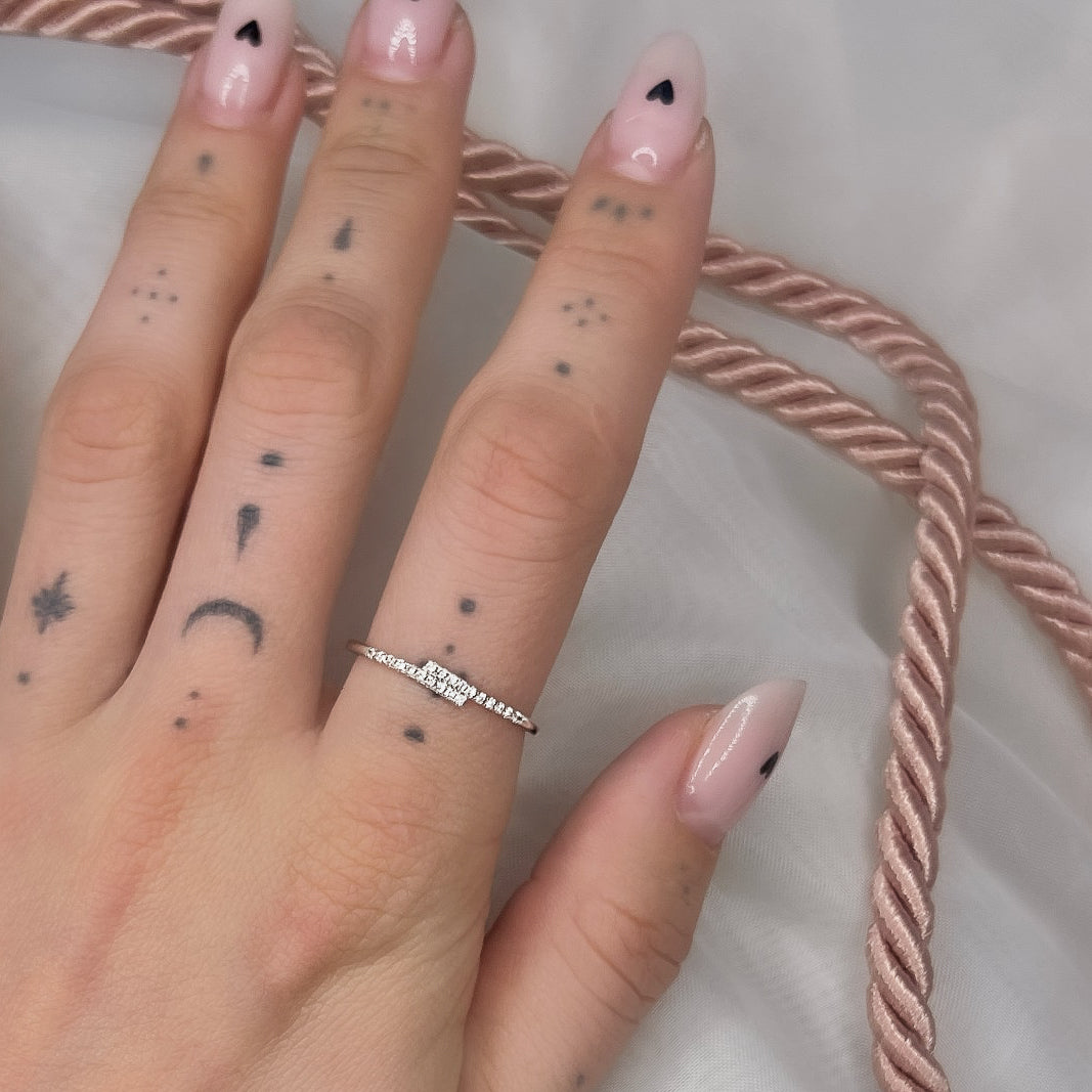 Sidabrinis žiedas su cirkoniais