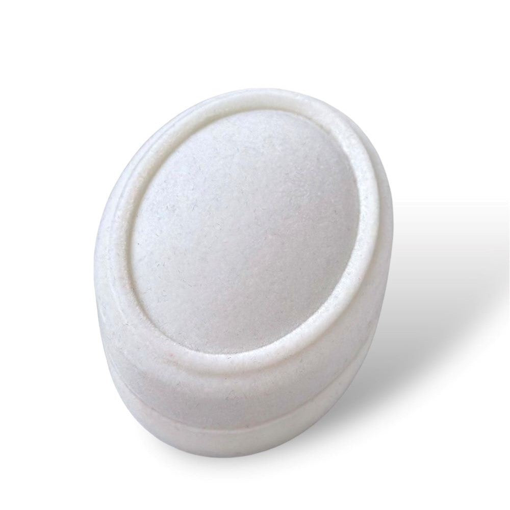 Ovalios aksominės įvairių spalvų dovanų dėžutės