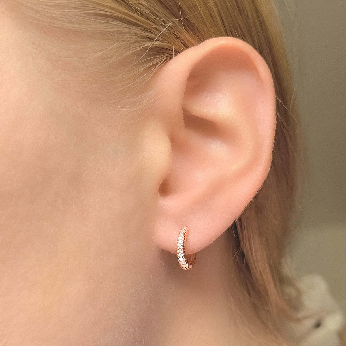 1,2 - 2,5 cm sidabrinės paauksuotos rinkutės su cirkoniais