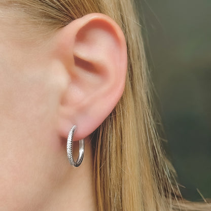 1,2 - 2,5 cm sidabrinės rodžiuotos rinkutės su cirkoniais