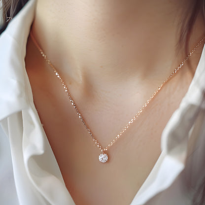 Cirkonio pakabukas su grandinėle