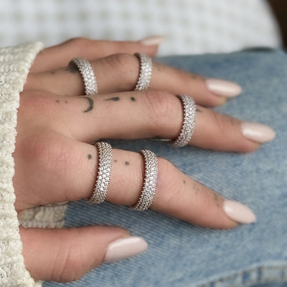 Sidabrinis žiedas su 3 eilėmis cirkonių