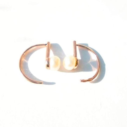 Sidabriniai paauksuoti auskariukai su tikru perlu