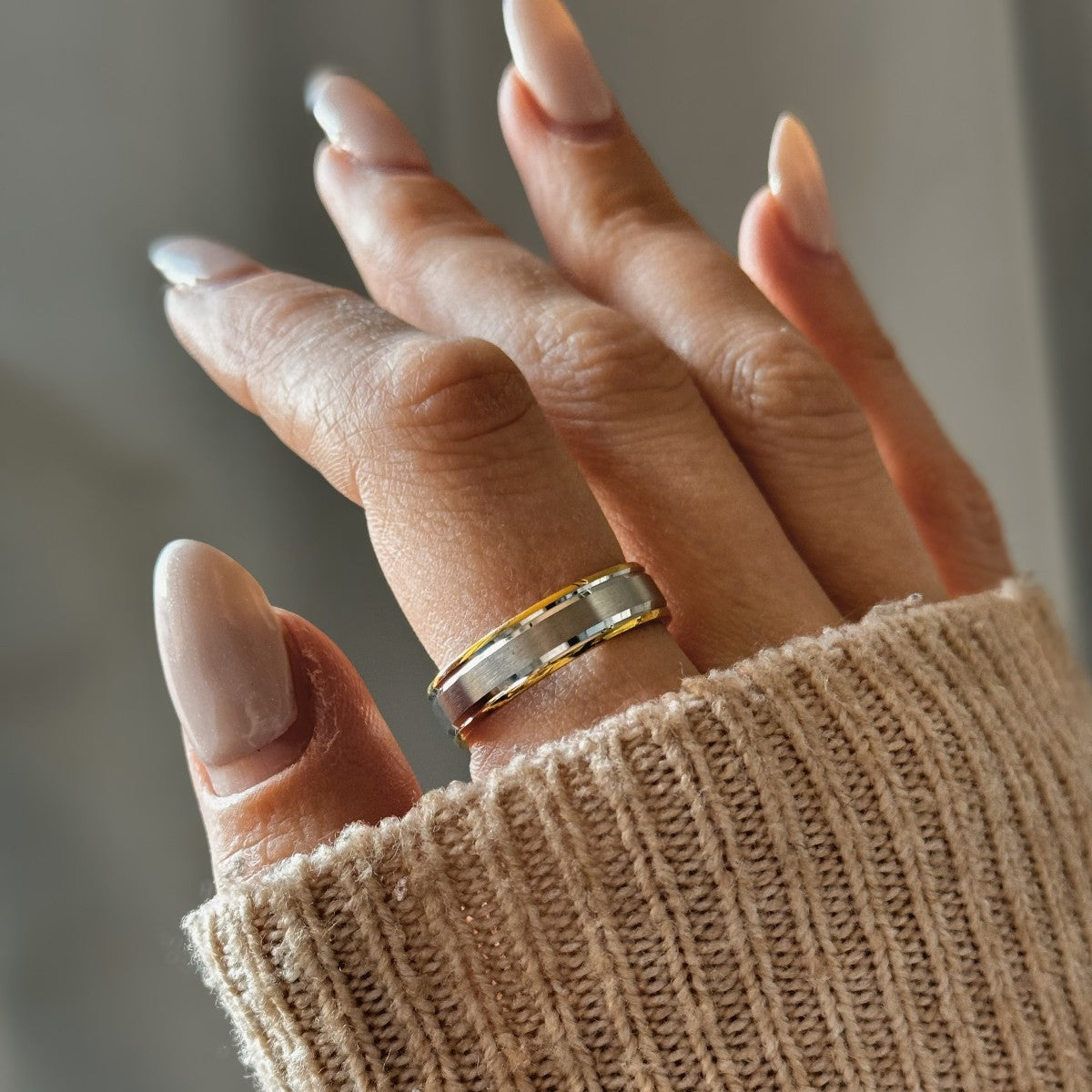 6 mm sidabro žiedas auksuotais kraštais