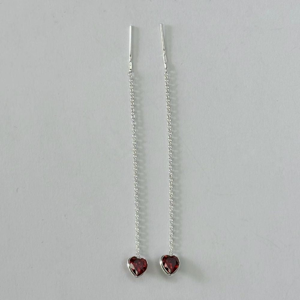 Sidabrinės įvairių spalvų širdelės su grandinėle