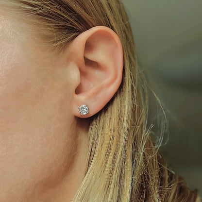 Sidabriniai rodžiuoti 2-8 mm vinukai su cirkonio kristalais