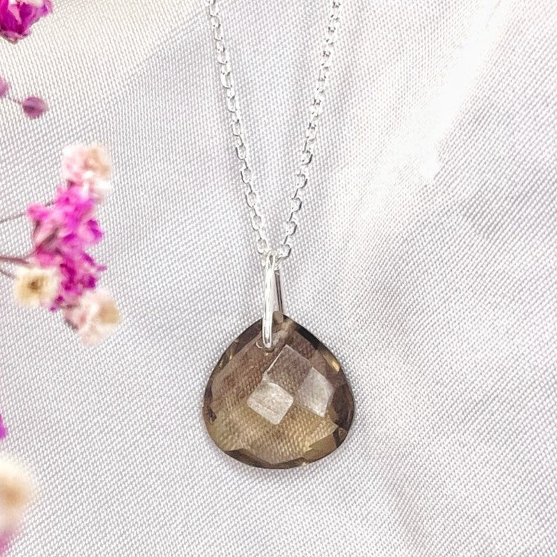 Pakabukas su dūminiu kvarcu ir grandinėle