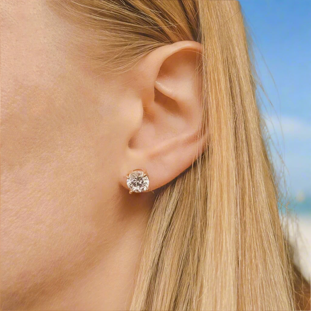 Sidabriniai paauksuoti 2-8 mm vinukai su kristalais