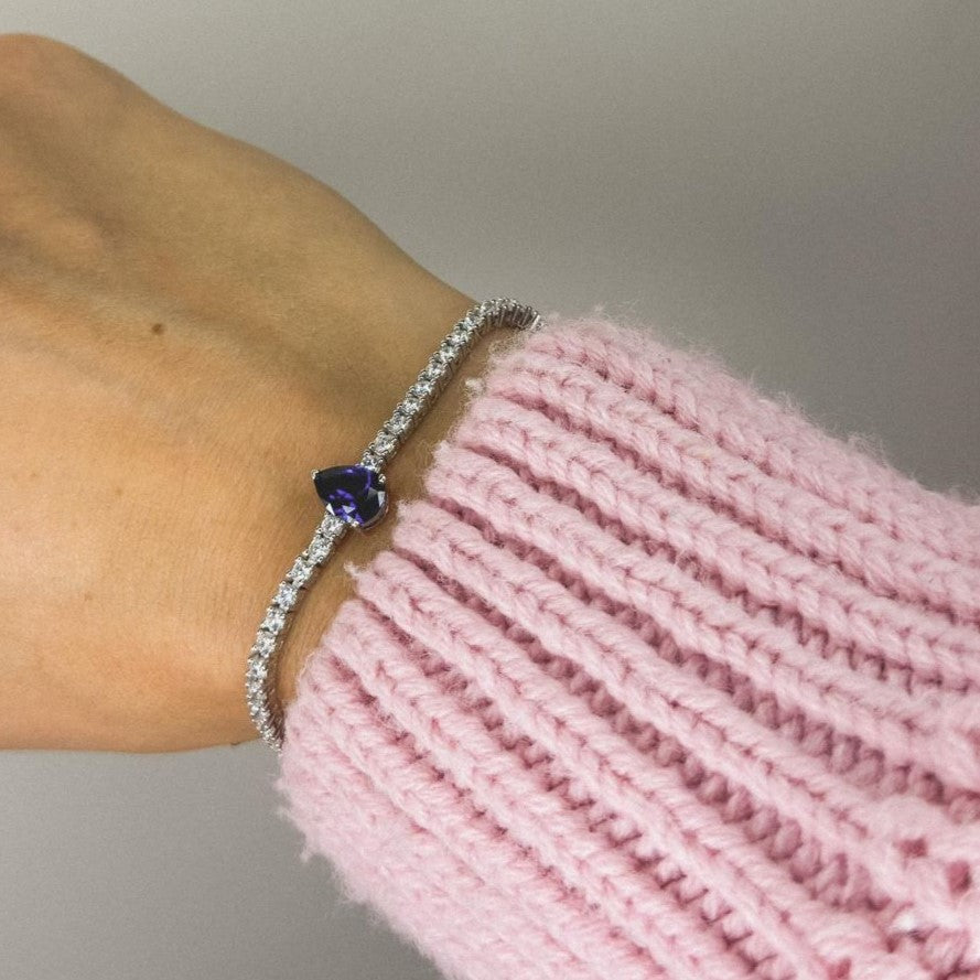 Sidabrinė rodžiuota apyrankė Tennis su lašo formos mėlynu cirkoniu