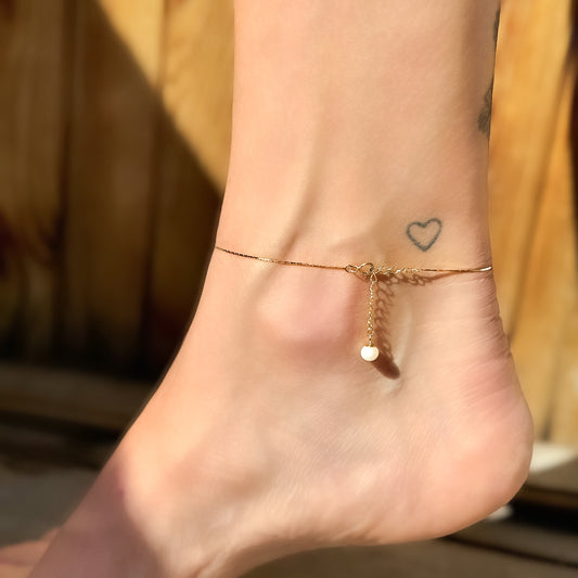 Sidabrinė grandinėlė ant kojos su tikru perlu