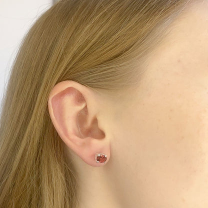 granatas ¦ sidabriniai auskarai su ovaliu granatu