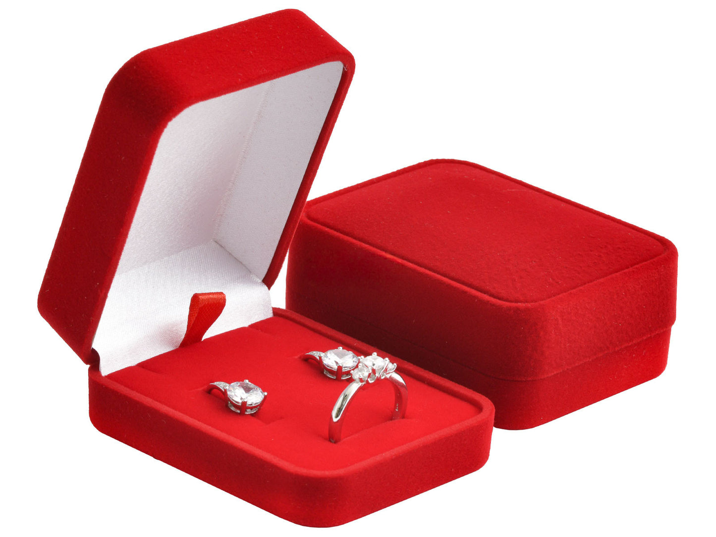 Didesnė aksominė dovanų dėžutė