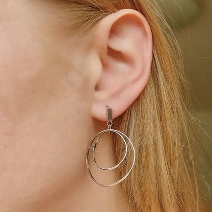 Sidabriniai kabantys auskarai