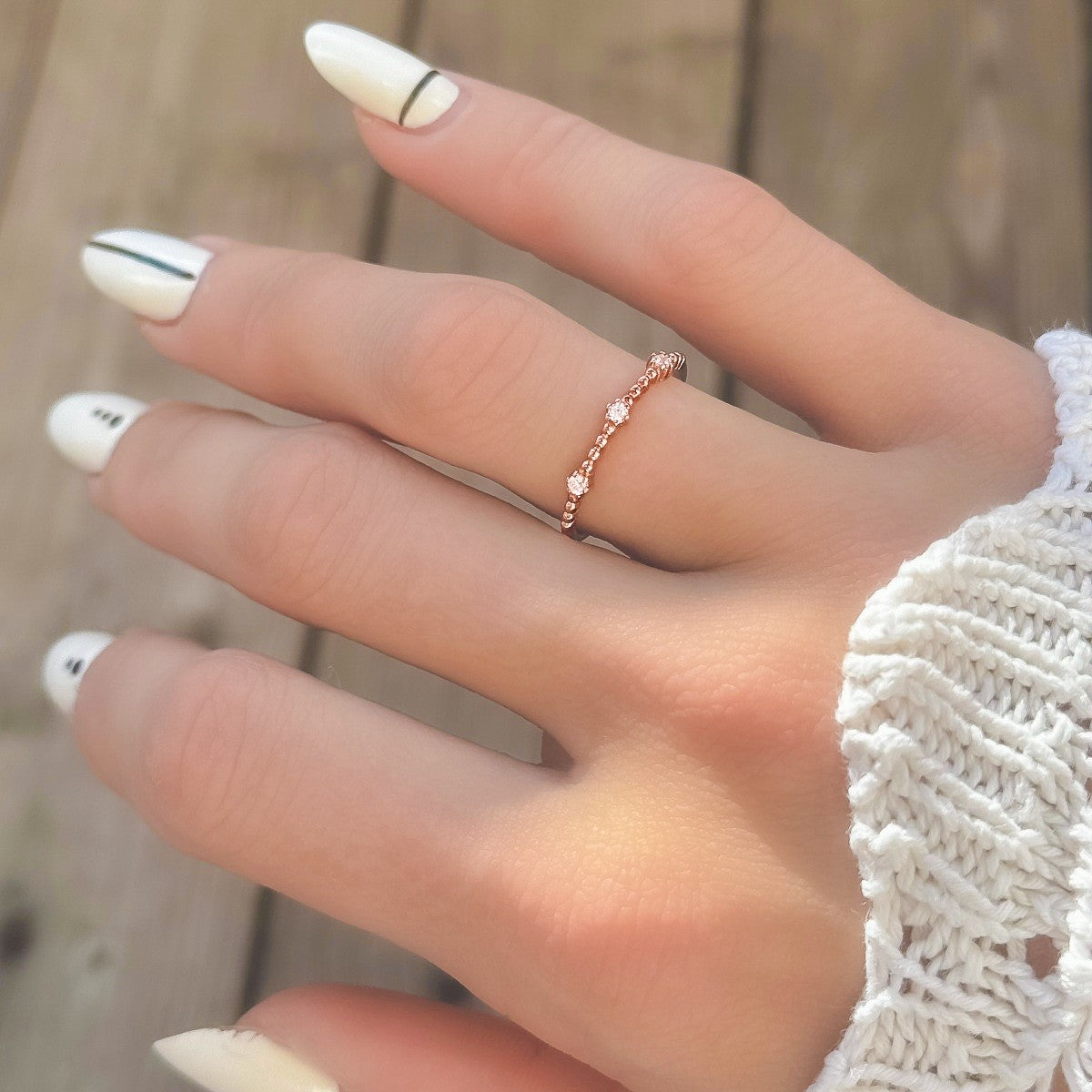 Sidabrinis žiedas su 3 cirkoniais