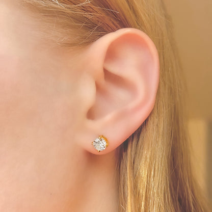 Sidabriniai auksuoti 2-8 mm vinukai su kristalais