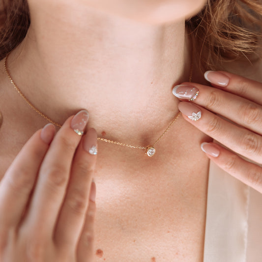 Sidabrinis paauksuotas pakabukas su cirkonio akute ir grandinėle