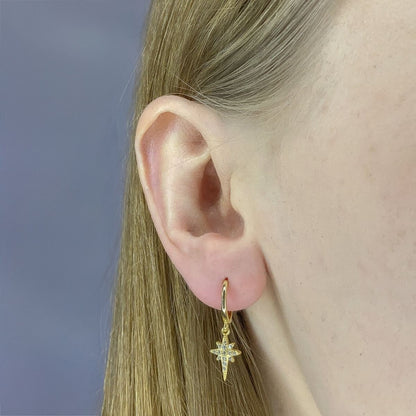 Sidabriniai auskarai su žvaigždute