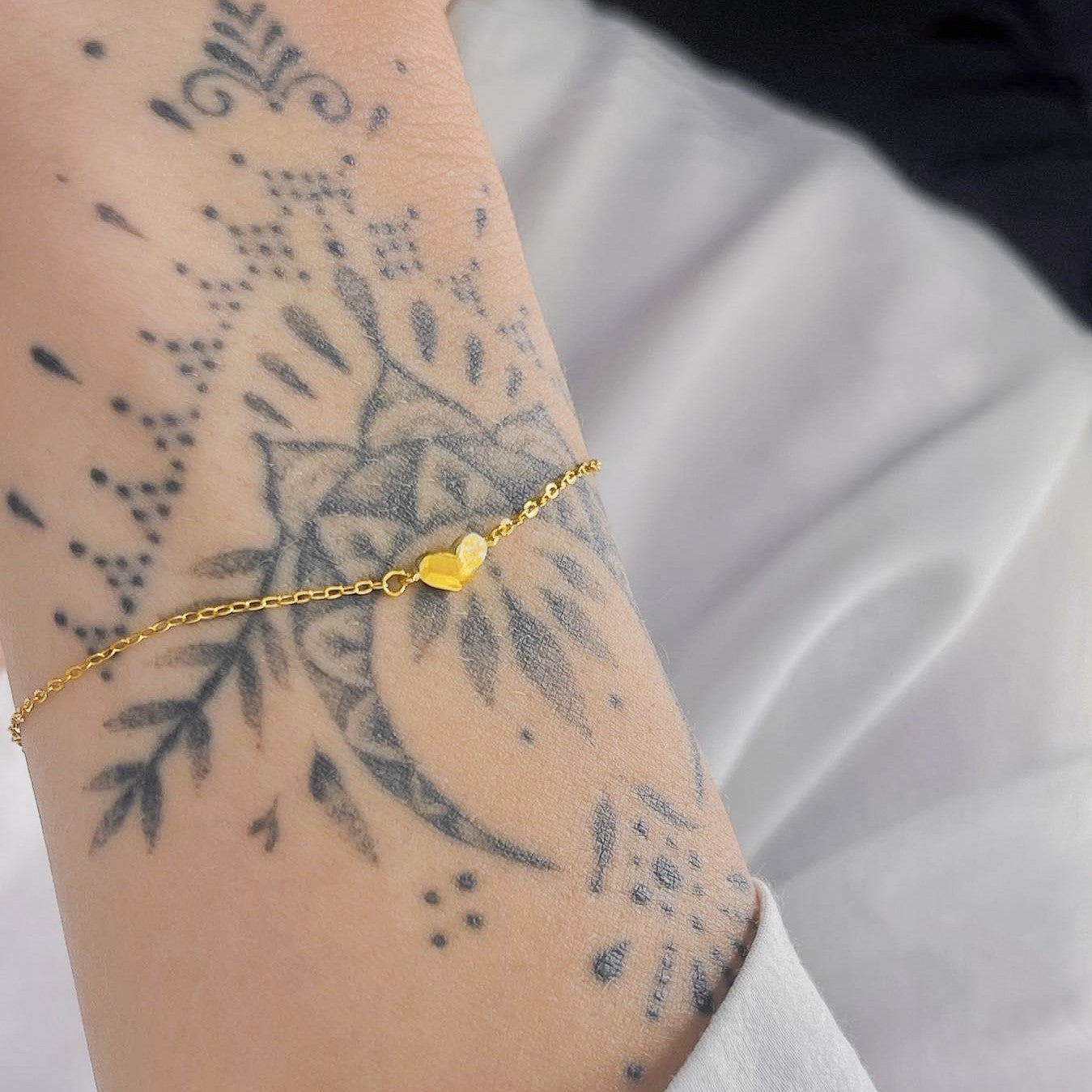 Sidabrinė auksuota apyrankė su širdele