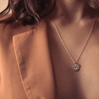 Sidabrinis pakabukas "Gėlytė" su grandinėle