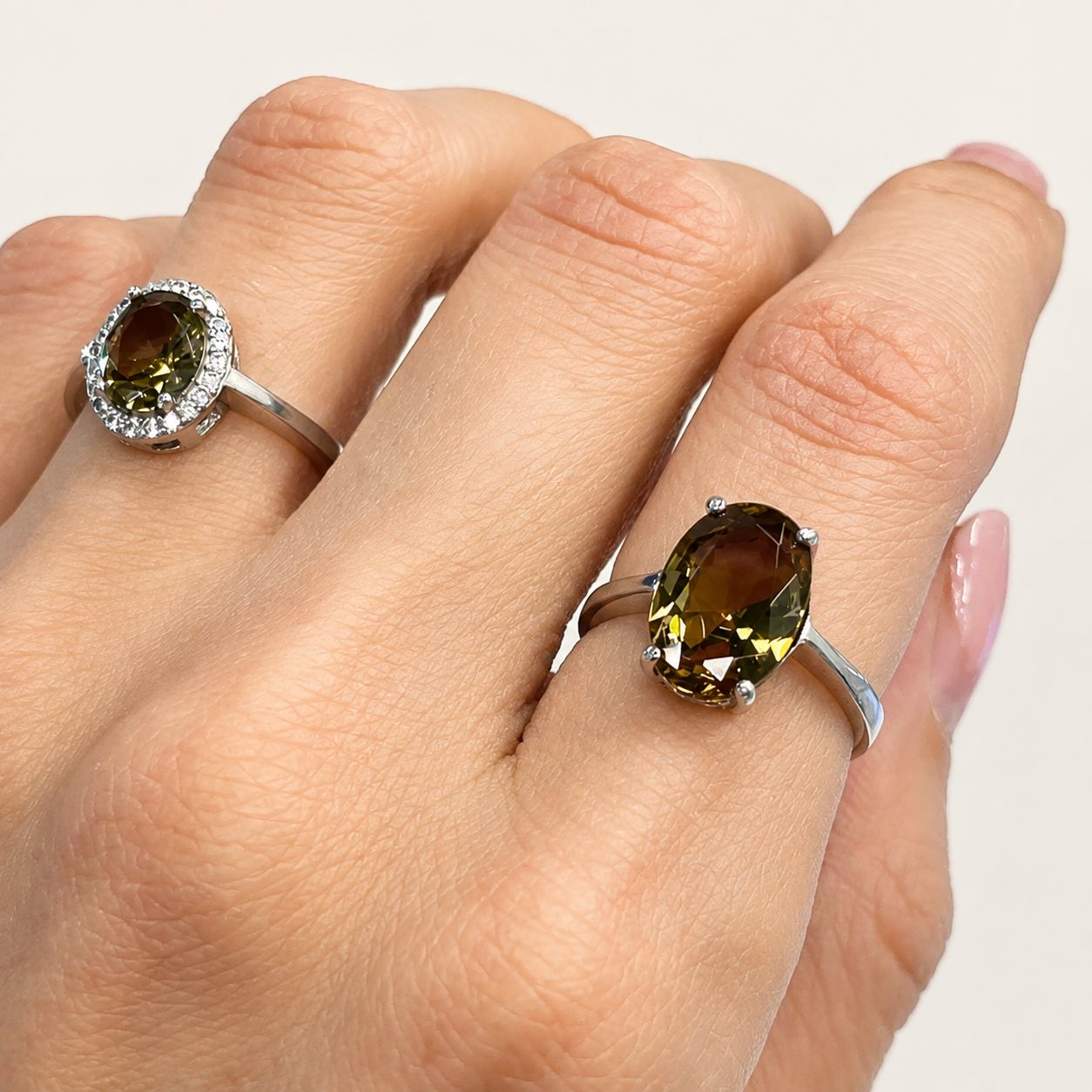 Silver Rhodium Plated Oval Zultanite Ring