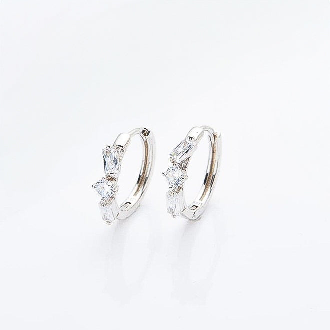 Sidabrinės rinkutės su cirkoniais