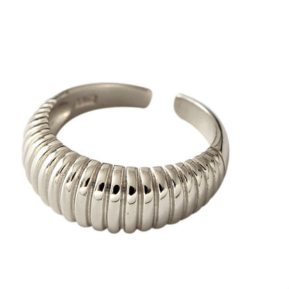 Sidabrinis rodžiuotas reguliuojamo dydžio žiedas