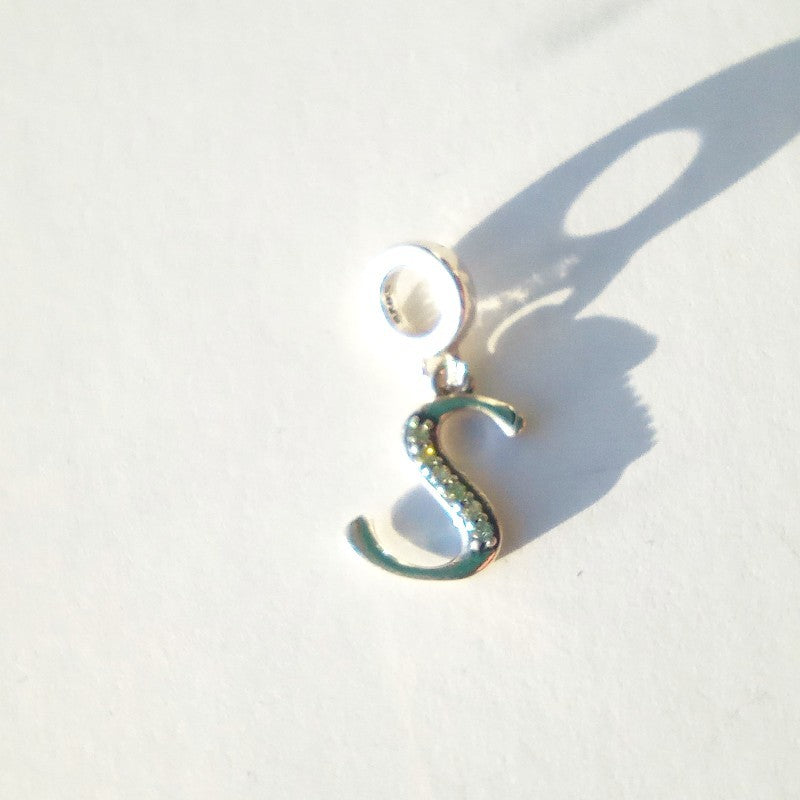 raidės ¦ sidabriniai pakabukai su cirkoniu