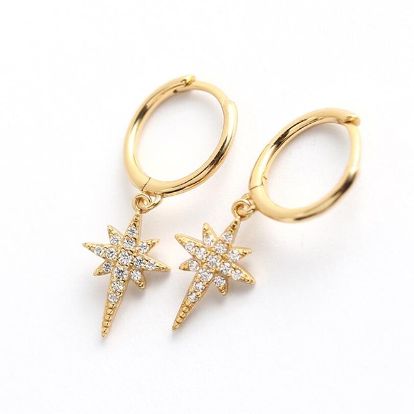 Sidabriniai auskarai su žvaigždute