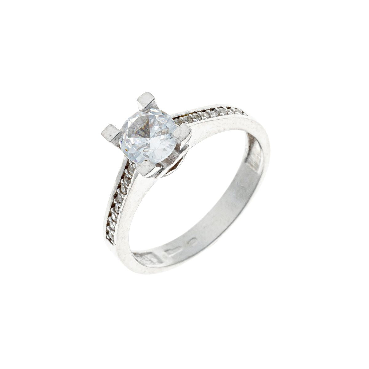 Sidabro žiedas su akute ir širdutės ornamentu