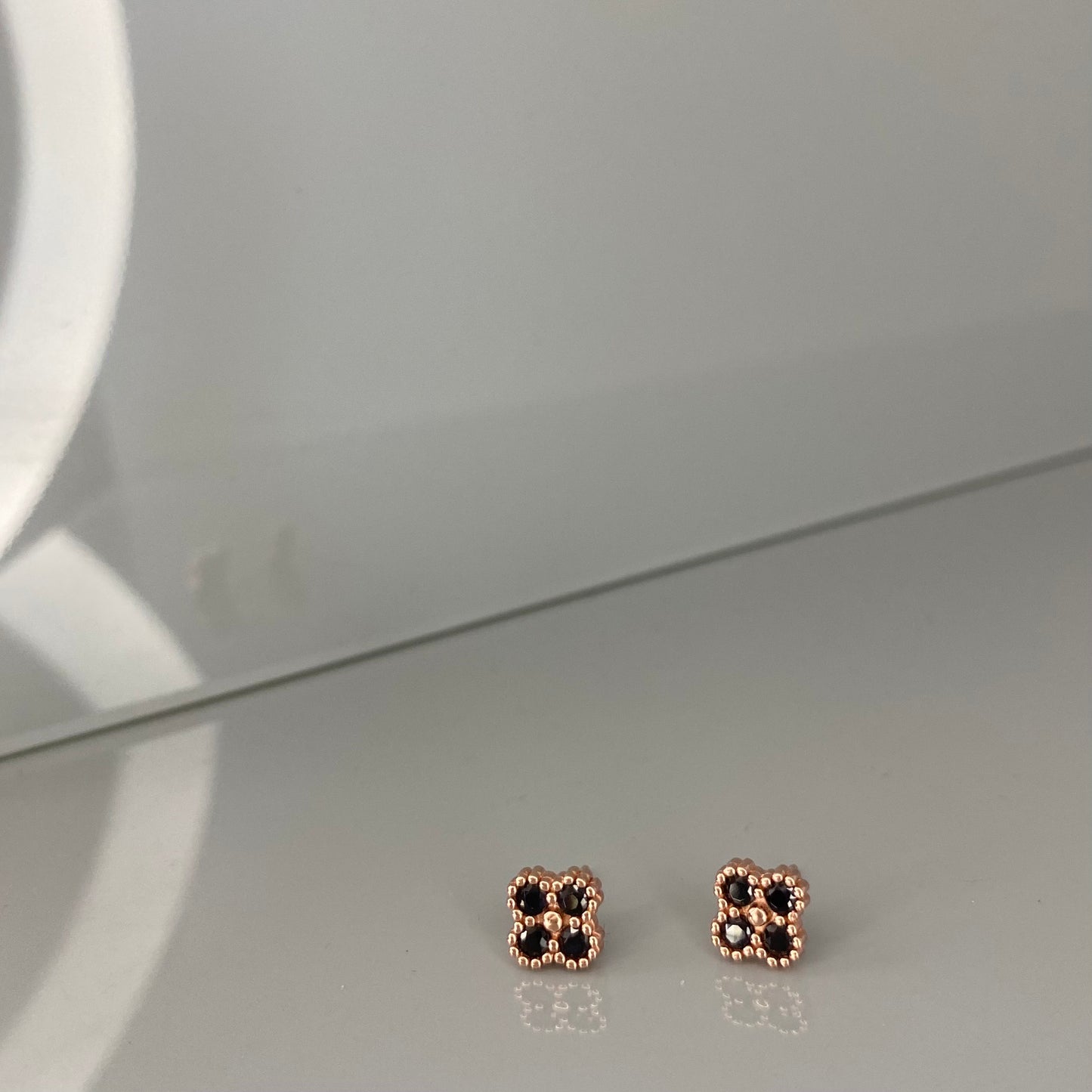 Sidabriniai paauksuoti vinukai "Dobilas"