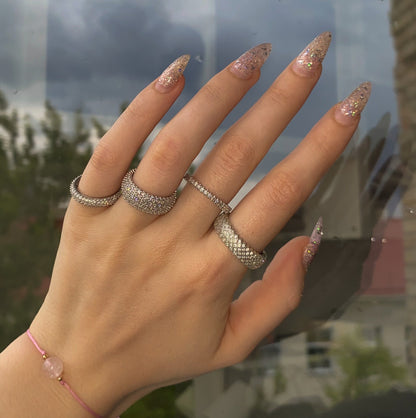 4mm žiedas su 3 cirkonių eilėmis