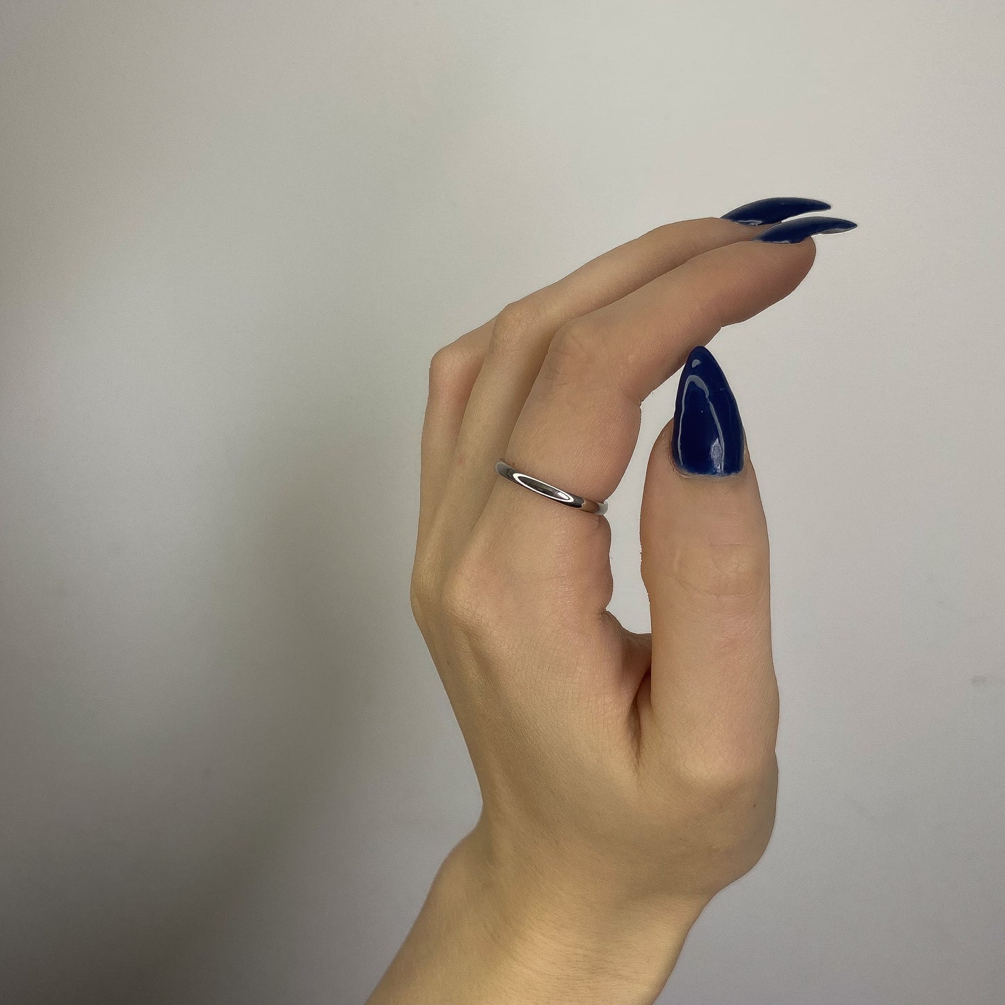 Sidabrinis rodžiuotas 2mm žiedas