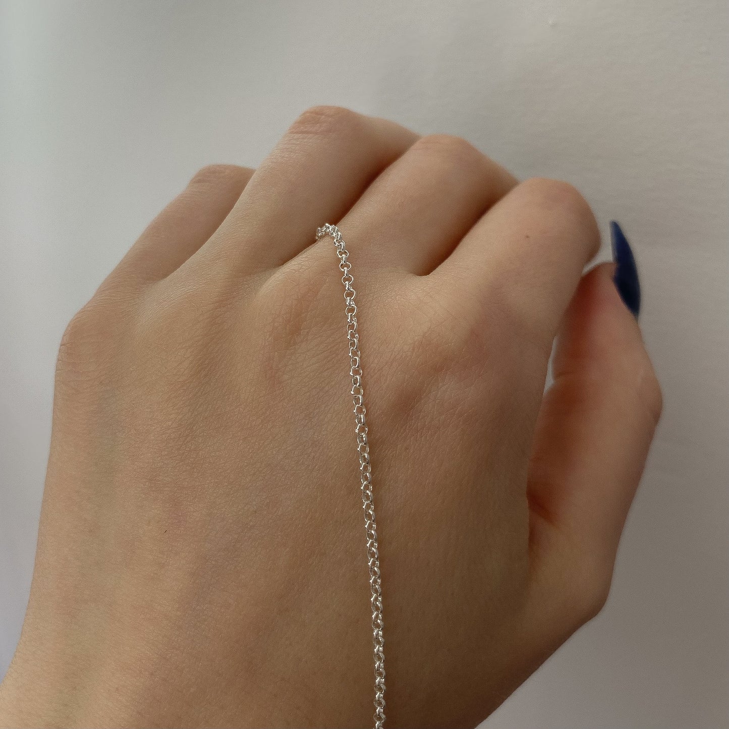 2-4,5 g  40-70 cm  sidabrinė grandinėlė "Rolo"