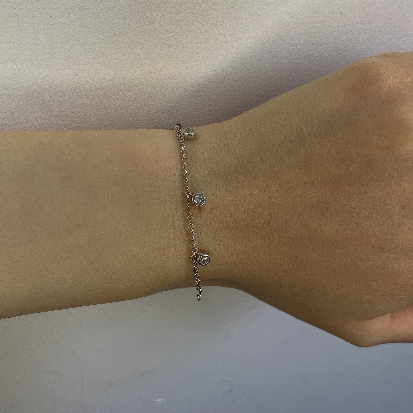 Sidabrinė apyrankė su 7 cirkoniais