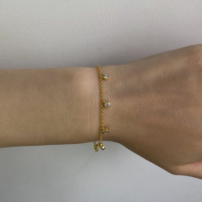 Sidabrinė apyrankė su 7 cirkoniais