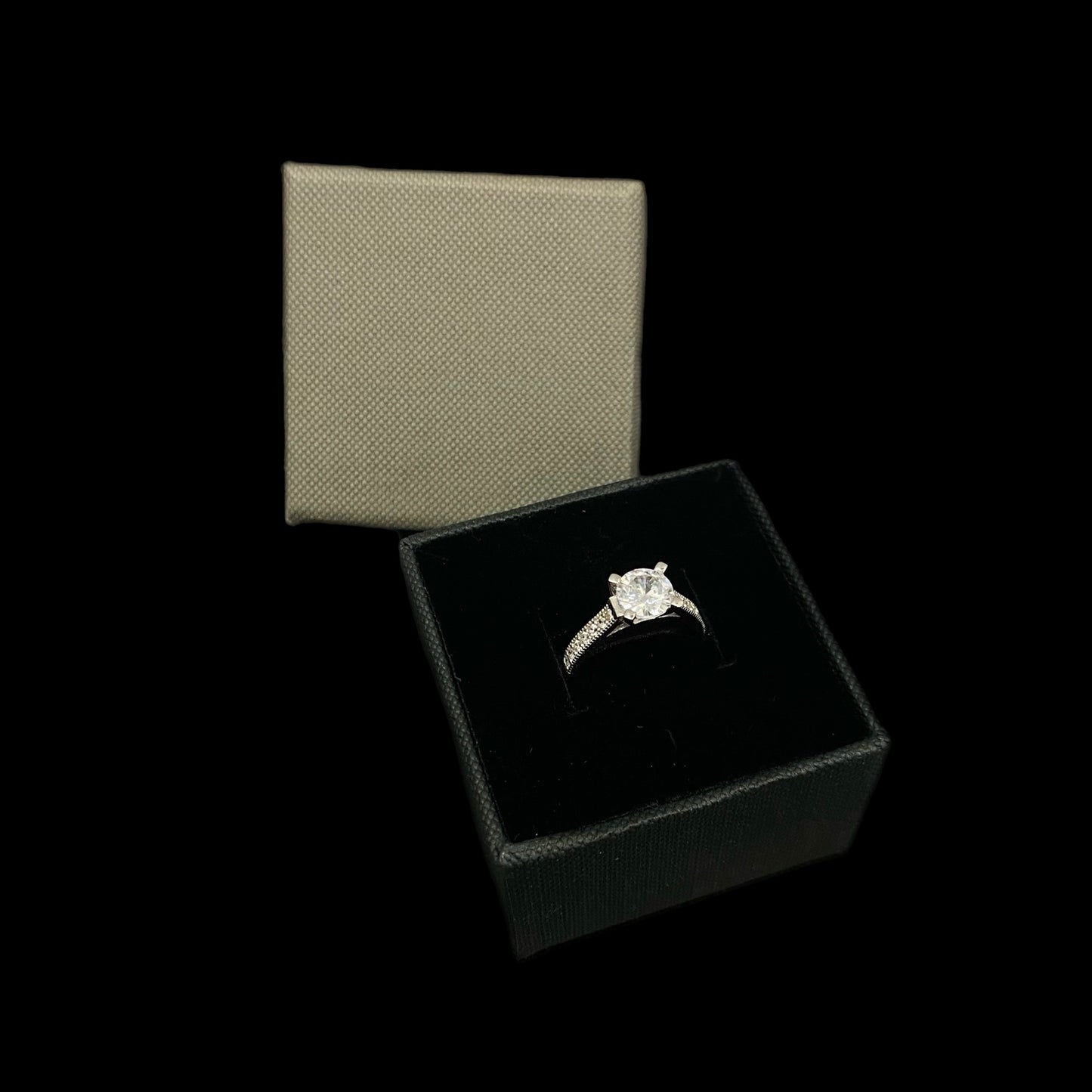 5cm įvairių spalvų dovanų dėžutės