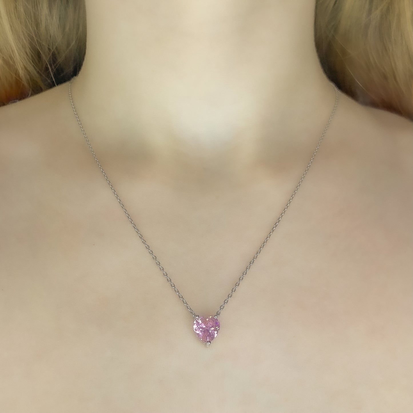 Sidabrinis rodžiuotas pakabukas su rožinio cirkonio širdele