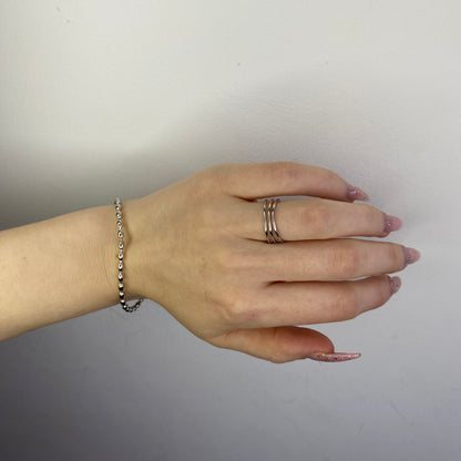 Sidabrinis rodžiuotas reguliuojamo dydžio žiedas