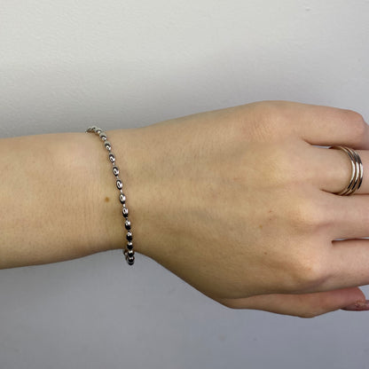 Sidabrinė rodžiuota apyrankė