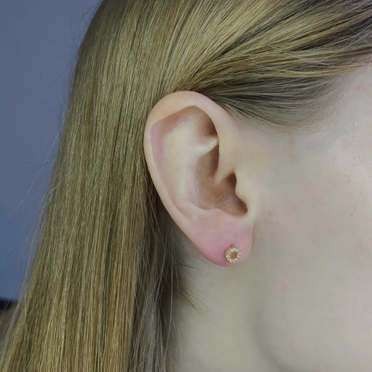 Sidabriniai auksuoti užsukami vinukai su cirkoniu