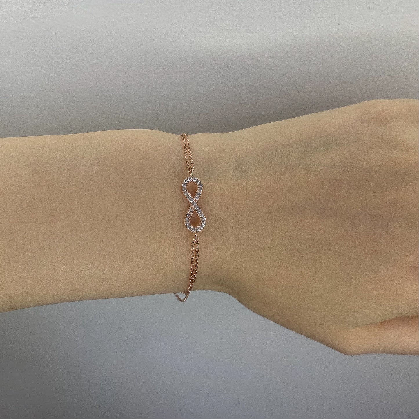 Sidabrinė paauksuota apyrankė su begalybe