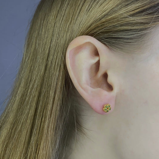 Sidabriniai auksuoti vinukai su žaliu cirkoniu