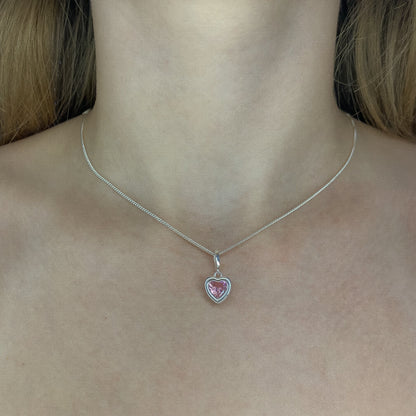Sidabrinė širdelė su rožiniu cirkoniu ir grandinėle