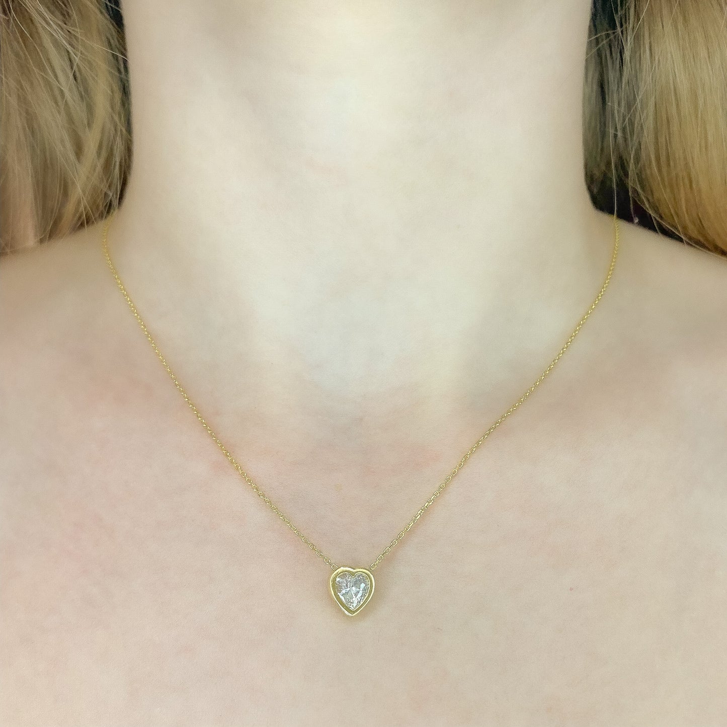 Sidabrinė auksuota širdelė su grandinėle